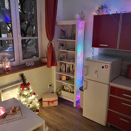 Basic, Quiet Apartment Close To Main Square Cracóvia Exterior foto